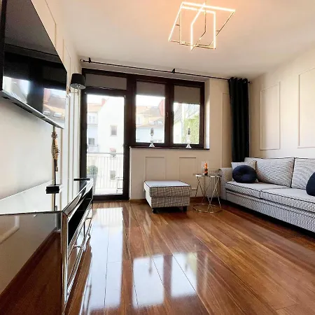 U In Old Town Apartment