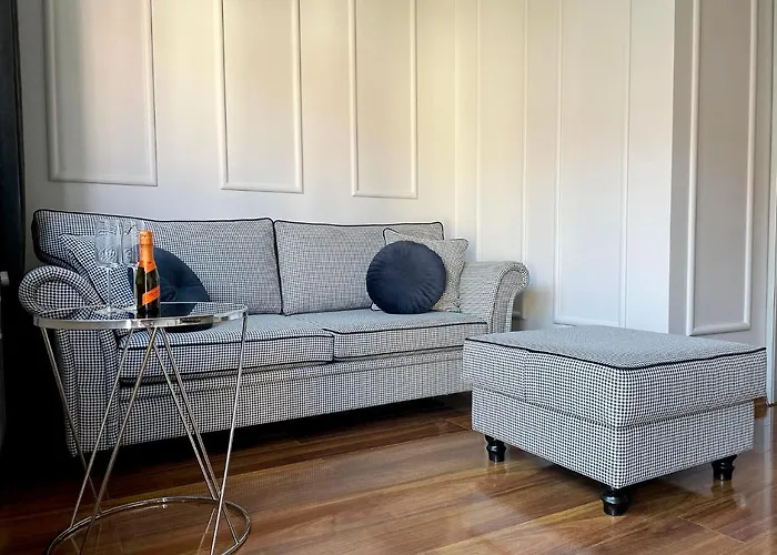 U In Old Town Apartment *